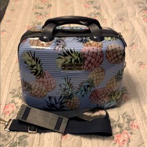 Jessica Simpson hard case tote.  🍍
